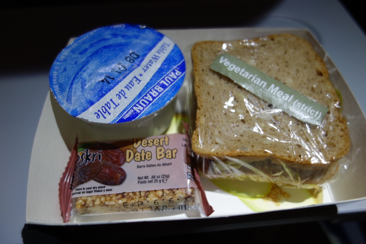 Dry sandwich as a pre-landing VGML snack