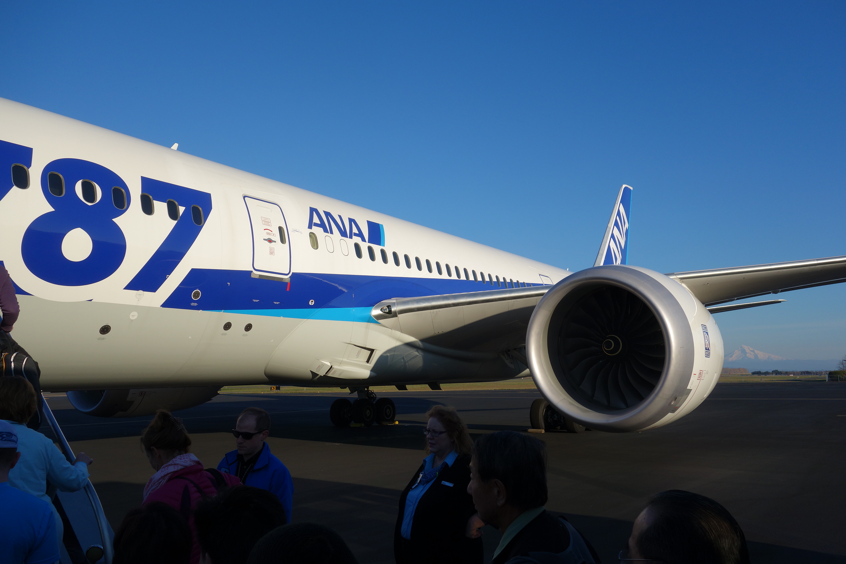 Gorgeous day in Portland, but ANA's 787 shouldn't be there