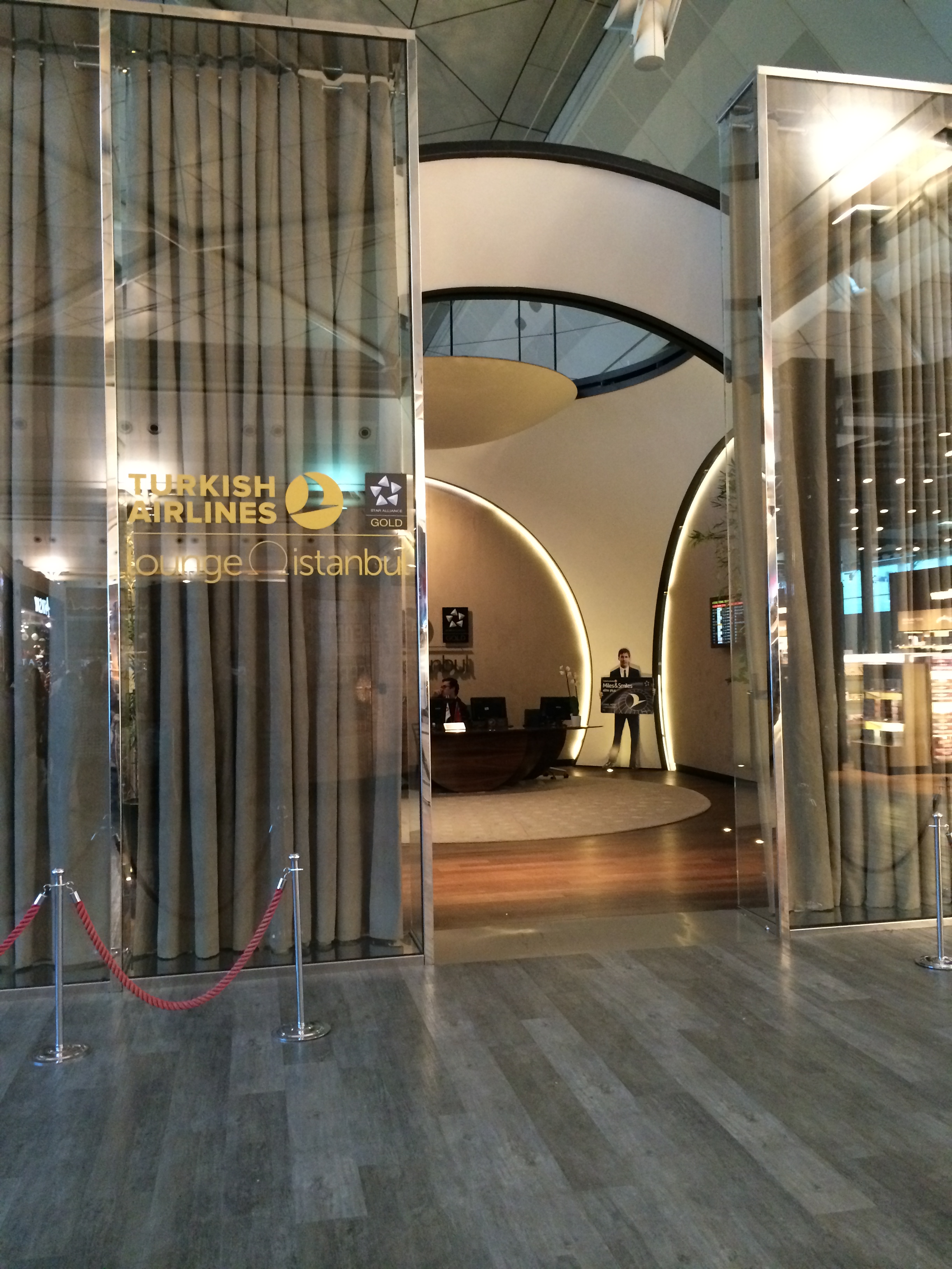 Turkish Airlines lounge entrance