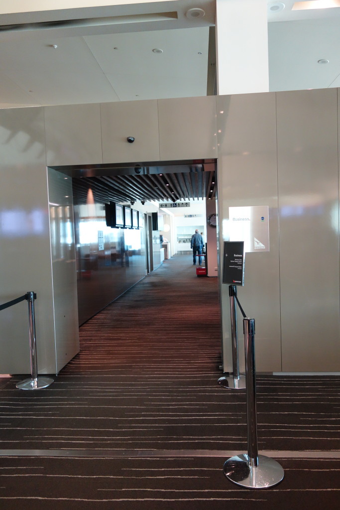 Entrance to the Qantas Domestic Business Lounge