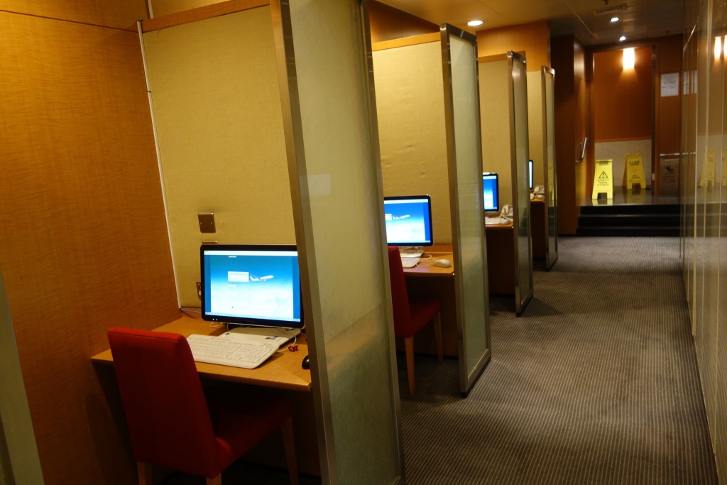 Private work stations