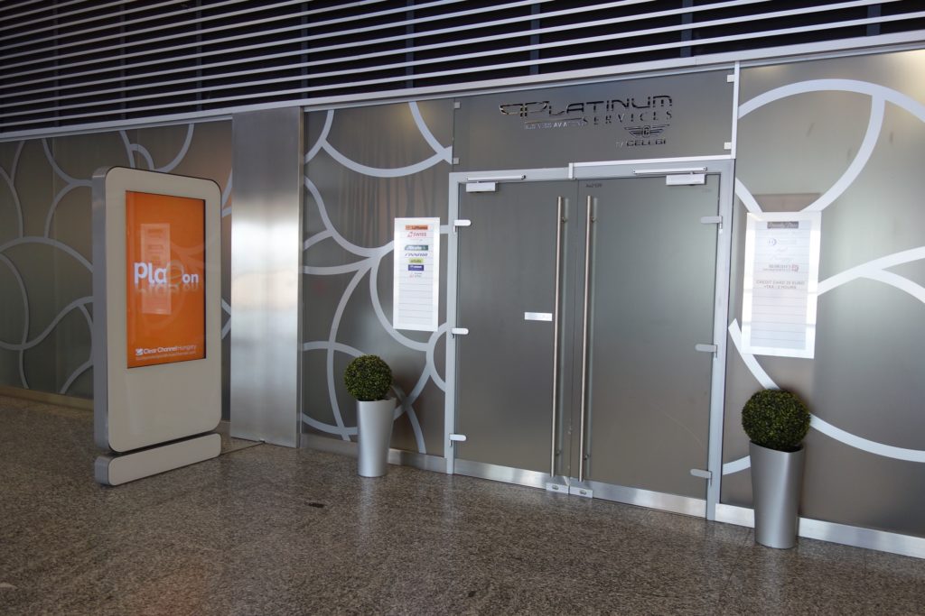 Entrance to the Platinum Lounge