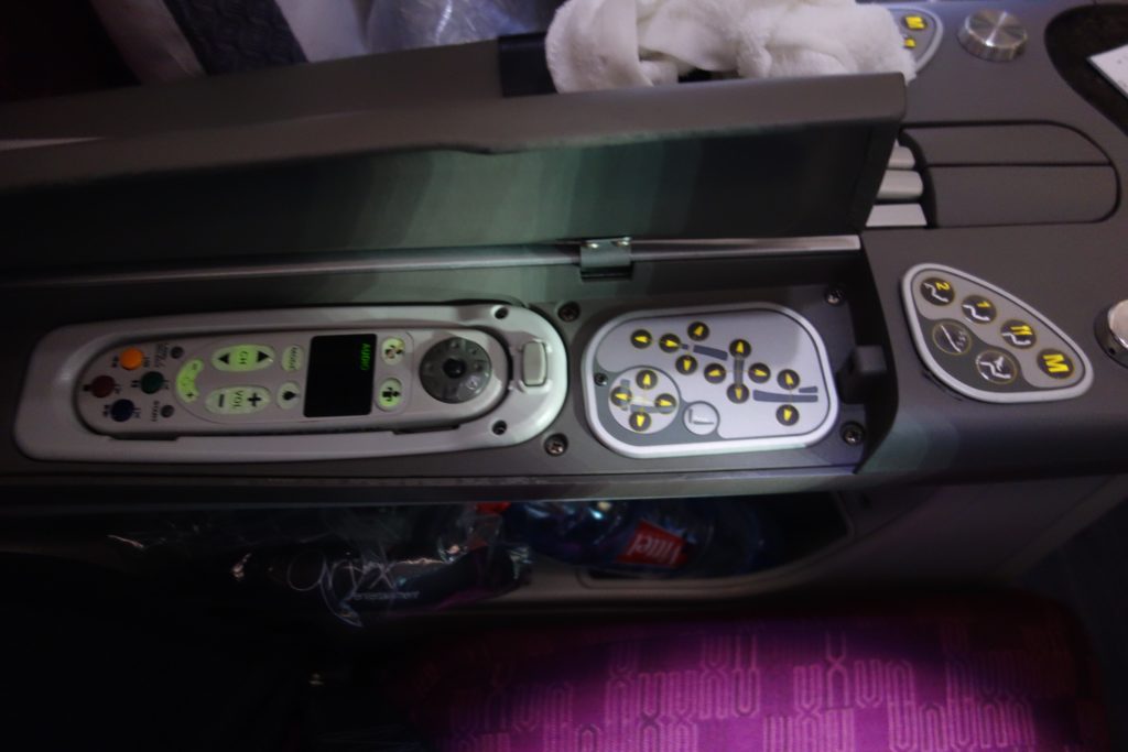 Seat + IFE controls