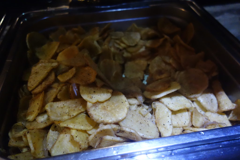 a tray of potato chips
